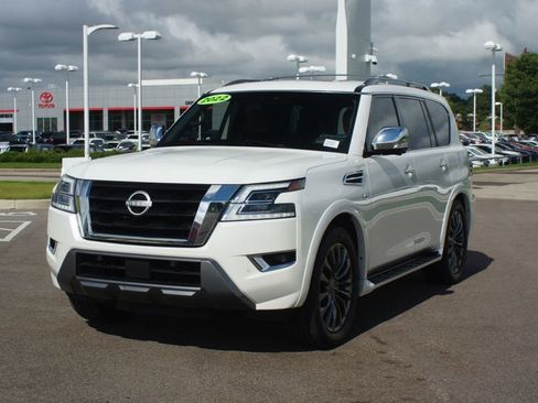 Used 2022 Nissan Armada Platinum w/ Captain's Chairs Package RWD image 27