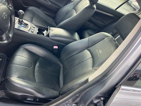 Used 2012 INFINITI G37 x w/ Premium Pkg image 11