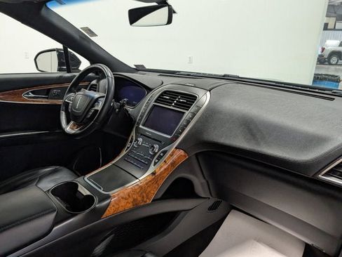 Used 2020 Lincoln Nautilus Reserve w/ Equipment Group 201A image 18