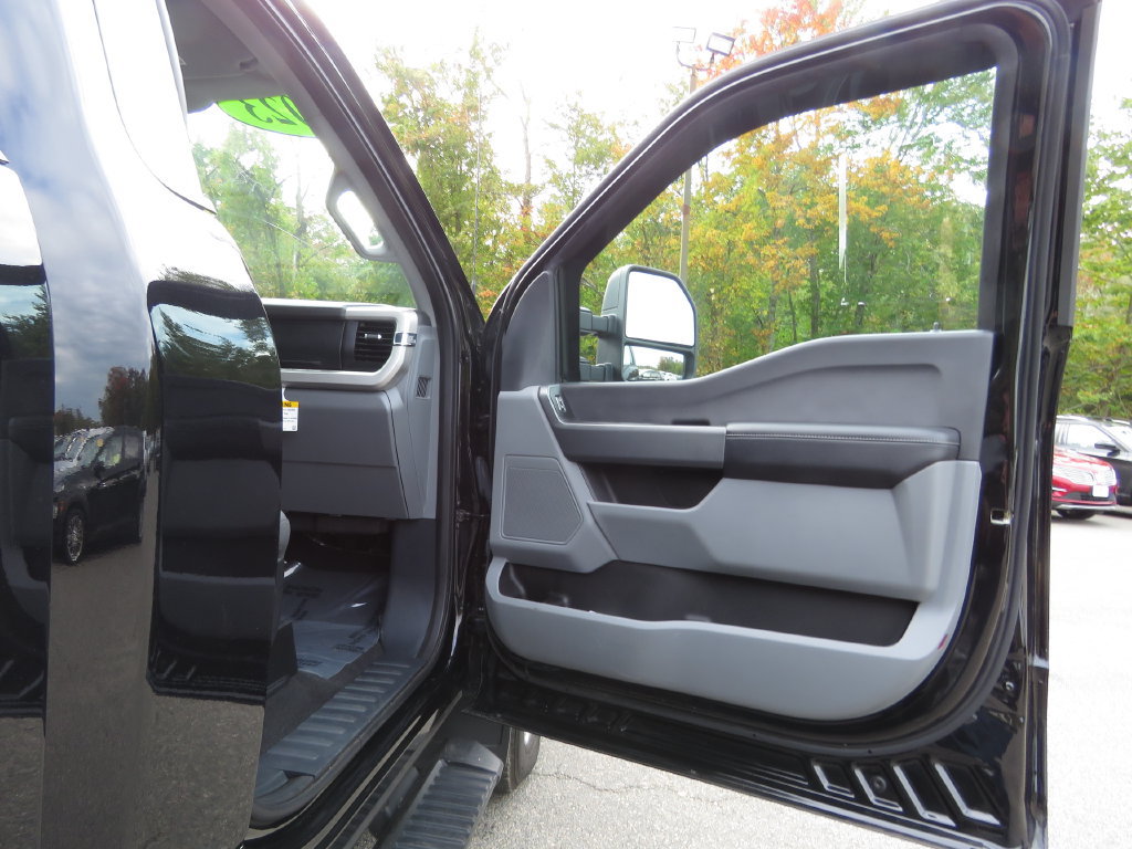 Used 2023 Ford F250 XLT w/ 360-Degree Camera Package AWD/4WD image 12