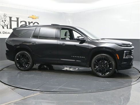 New 2025 Chevrolet Traverse High Country w/ LPO, Floor Liner Package image 28