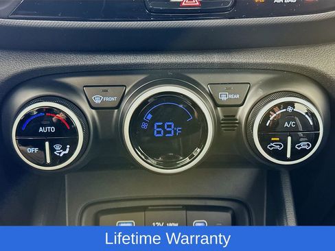 New 2026 Hyundai Venue SEL image 15