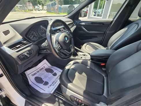 Used 2017 BMW X1 sDrive28i FWD image 9