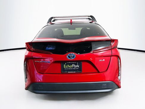 Used 2021 Toyota Prius Prime XLE image 7
