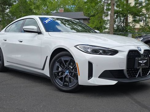 Used 2023 BMW i4 eDrive40 w/ Premium Package RWD image 2