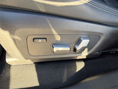 Used 2019 BMW X3 sDrive30i w/ Driving Assistance Package image 26