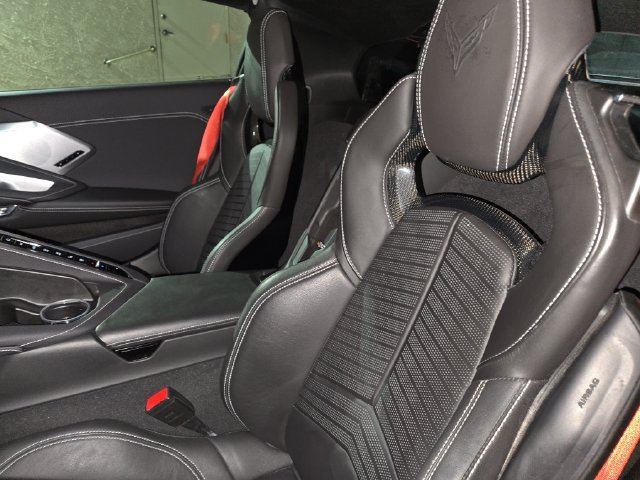 Used 2021 Chevrolet Corvette Stingray Preferred Cpe w/ Z51 Performance Package RWD image 4
