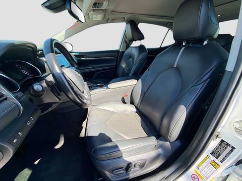 Used 2019 Toyota Camry XSE FWD image 20