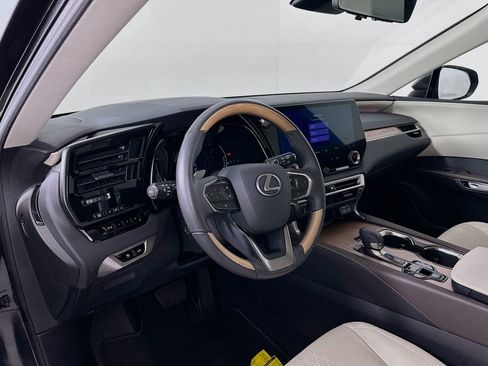 Used 2024 Lexus RX 350h image 9