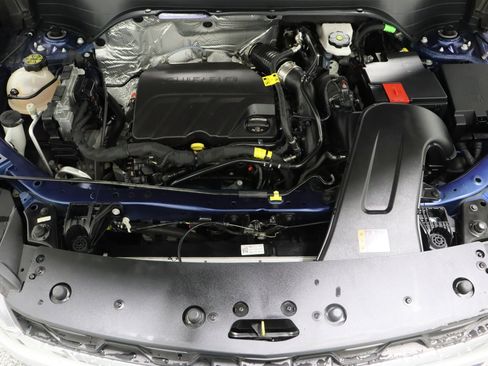 Used 2024 Chevrolet Trax LT w/ Driver Confidence Package image 37