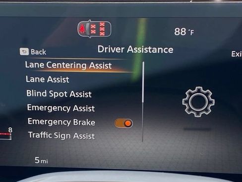 New 2027 Nissan Sentra SR w/ SR Premium Package FWD image 17