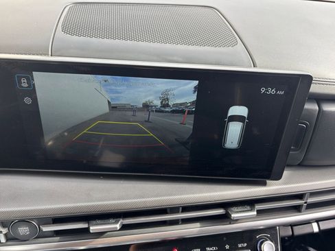 Used 2025 Hyundai Santa Fe SEL image 17