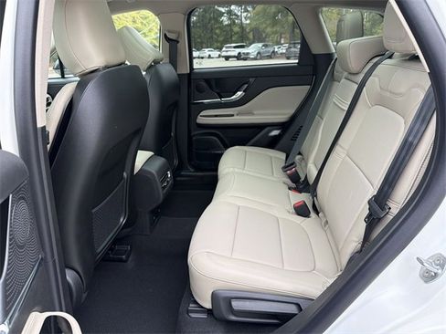 New 2026 Lincoln Corsair Reserve image 23