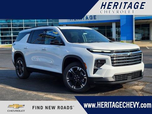 New 2027 Chevrolet Traverse LT w/ Sun and Wheel Package AWD/4WD image 1