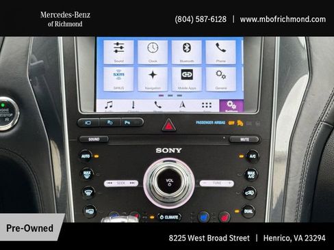 Used 2019 Ford Explorer Platinum image 18