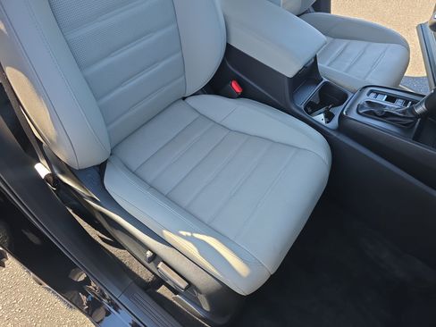 Used 2025 Honda CR-V EX-L image 10