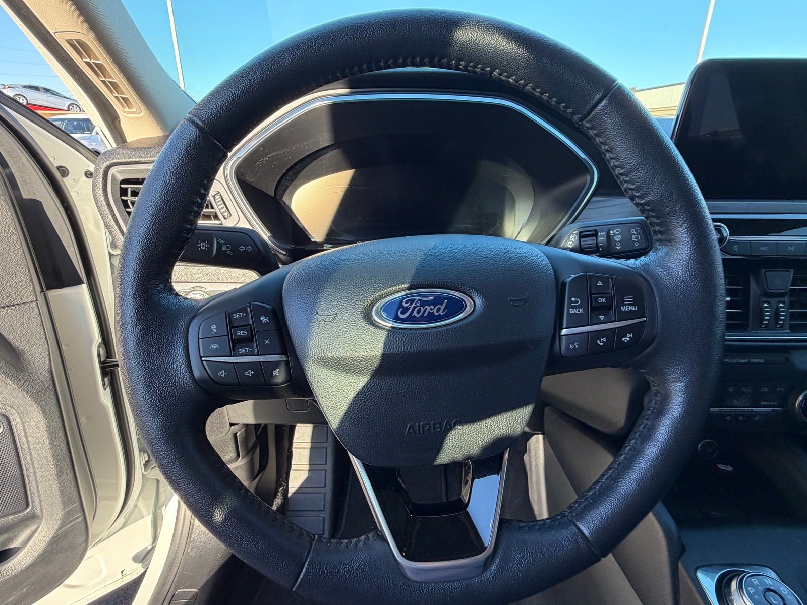 Used 2020 Ford Escape Titanium FWD image 10