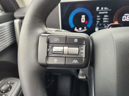 Used 2025 Hyundai Santa Fe SEL FWD image 28