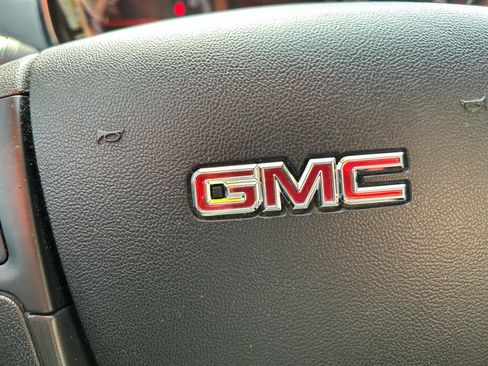 Used 2011 GMC Terrain SLE image 19
