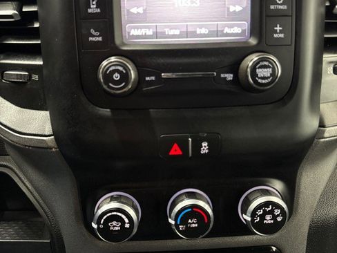 Used 2024 RAM 2500 Tradesman w/ Chrome Appearance Group image 18