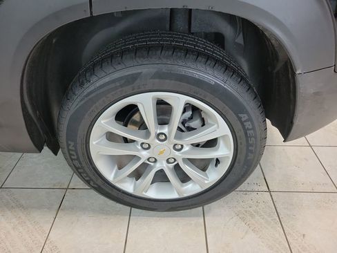Used 2024 Chevrolet TrailBlazer LS image 46