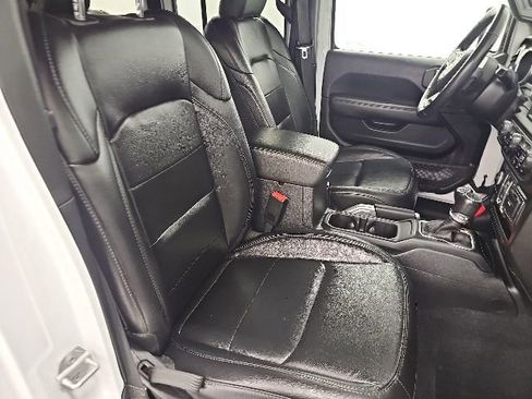 Used 2020 Jeep Wrangler Unlimited Sahara AWD/4WD image 37