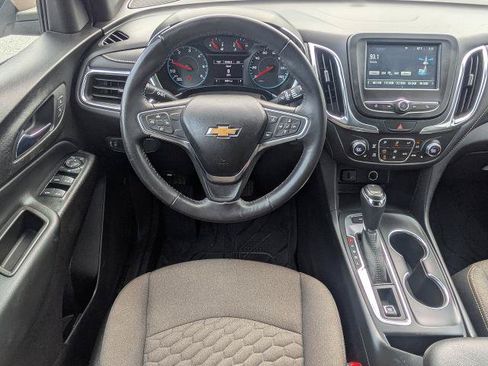 Used 2018 Chevrolet Equinox LT w/ LPO, Floor Liner Package AWD/4WD image 16
