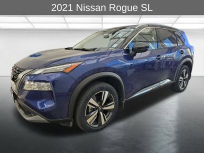 Used 2021 Nissan Rogue SL w/ Premium Package