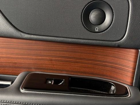Used 2023 Lincoln Navigator Reserve image 28