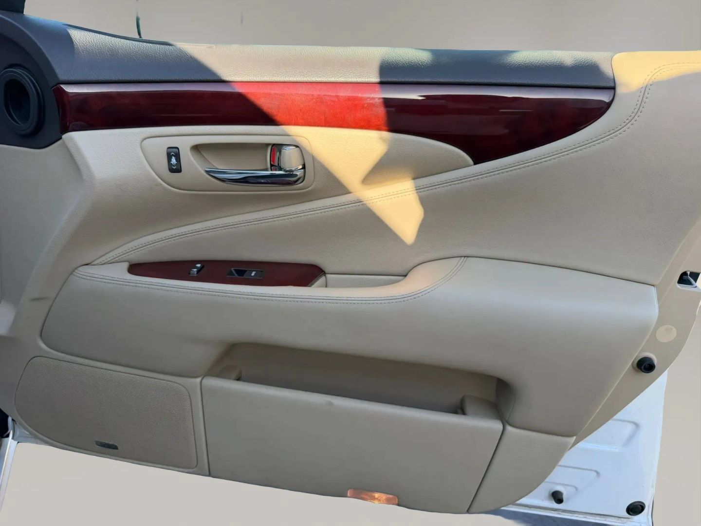 Used 2007 Lexus LS 460 RWD image 16