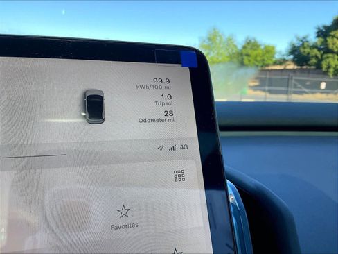 New 2026 Volvo EX30 Ultra w/ Protection Package Premier image 19