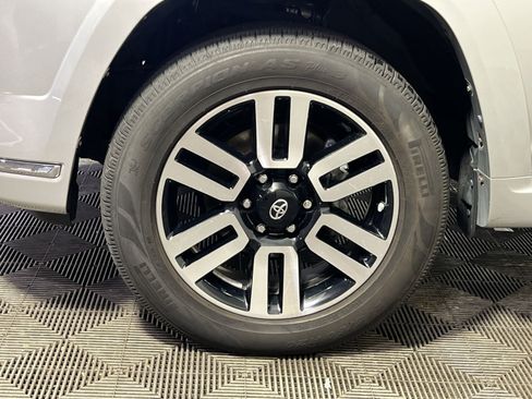 Used 2016 Toyota 4Runner Limited AWD/4WD image 8