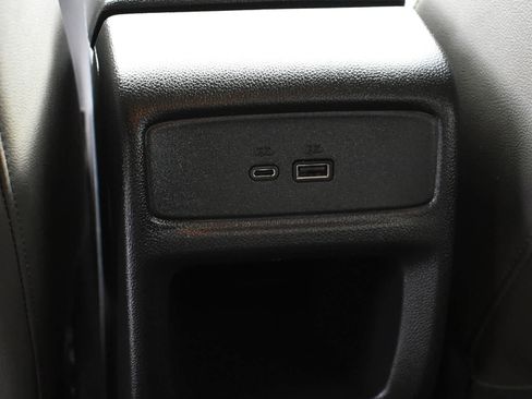 Used 2025 Chevrolet Trax ACTIV w/ Sunroof Package image 12