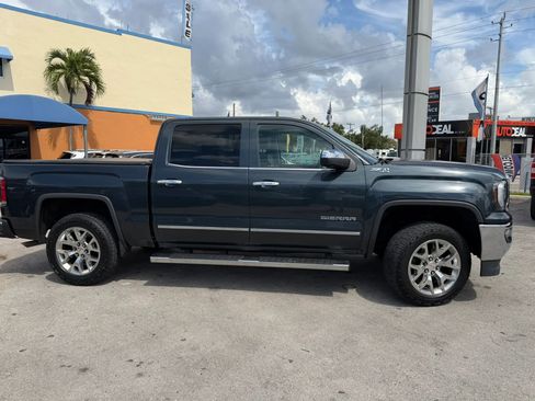 Used 2017 GMC Sierra 1500 SLT w/ SLT Premium Package AWD/4WD image 4