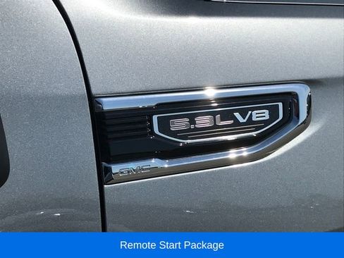 Used 2024 GMC Sierra 1500 SLE w/ Preferred Package AWD/4WD image 4