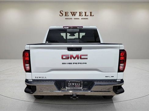 New 2026 GMC Sierra 1500 SLE w/ Preferred Package image 4