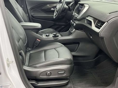 Used 2023 GMC Terrain SLT w/ LPO, Floor Liner Package FWD image 28