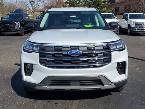 New 2026 Ford Explorer Active image 2