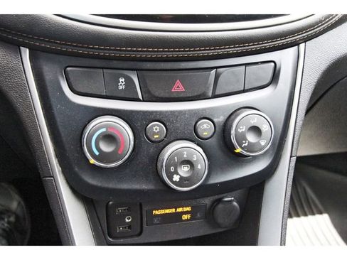 Used 2020 Chevrolet Trax LS w/ LPO, Cargo Package image 25