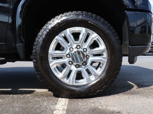 Used 2020 GMC Sierra 2500 Denali w/ Denali Ultimate Package AWD/4WD image 39