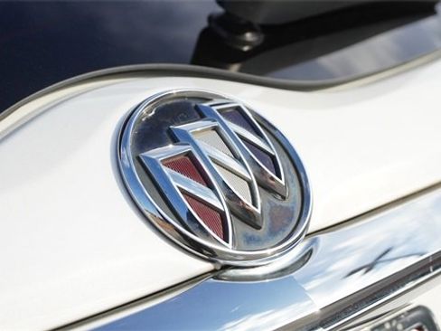 Used 2021 Buick Enclave Essence w/ Sport Touring Edition image 12