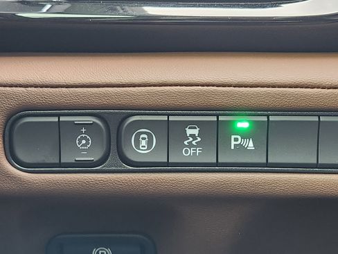 Used 2023 Acura MDX FWD w/ Technology Package image 22