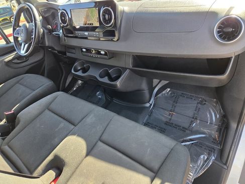 Used 2024 Mercedes-Benz Sprinter 4500 w/ Parking Package image 21