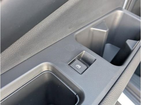 New 2025 Nissan Pathfinder SL w/ SL Premium Package image 13