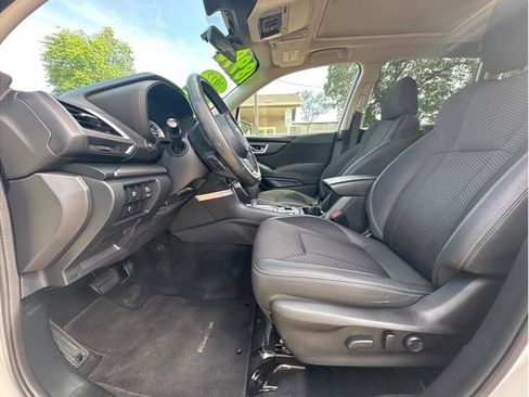 Used 2022 Subaru Forester Premium AWD/4WD image 14
