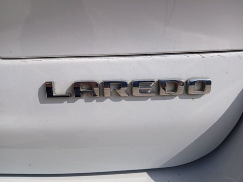 Used 2023 Jeep Grand Cherokee L Laredo RWD image 28