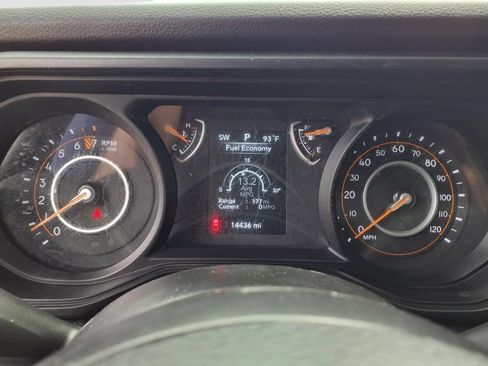 Used 2024 Jeep Gladiator Sport AWD/4WD image 21