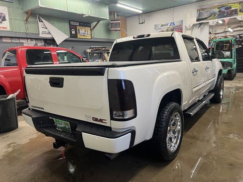 Used 2013 GMC Sierra 1500 Denali AWD/4WD image 3