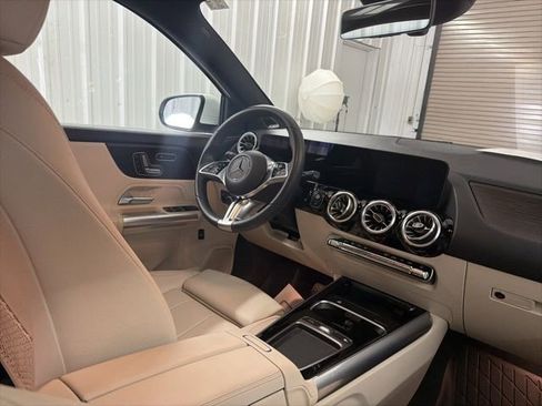 Used 2025 Mercedes-Benz GLA 250 image 18