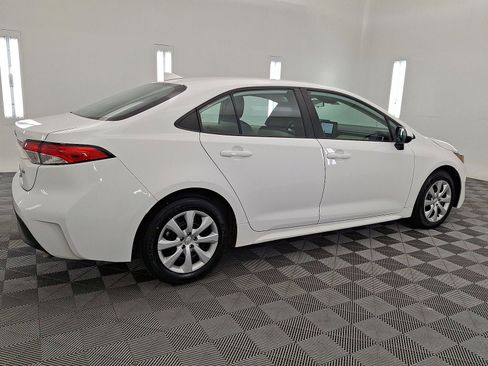 Used 2024 Toyota Corolla LE FWD image 17